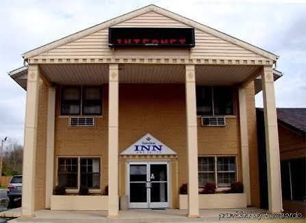 Fairview Inn & Suites Kültér fotó